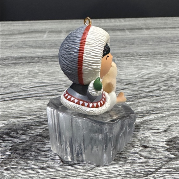 Hallmark | Frosty Friends #11 (1990) - Vintage Collectible Keepsake Ornament - Picture 13 of 17